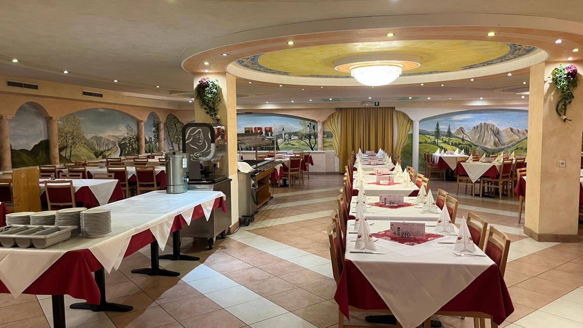 Hotel Saxl Campo di Trens Bagian luar foto