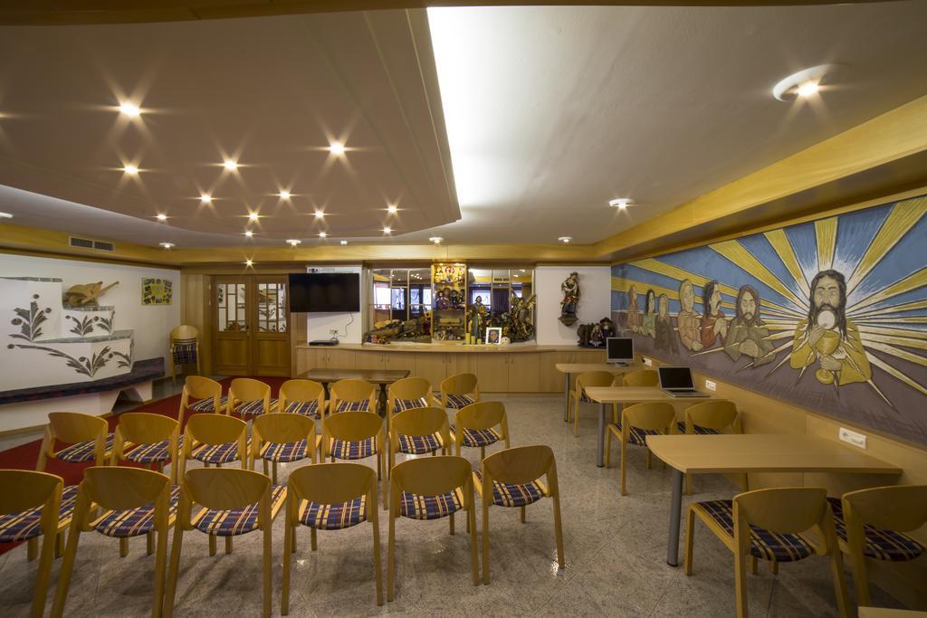 Hotel Saxl Campo di Trens Bagian luar foto